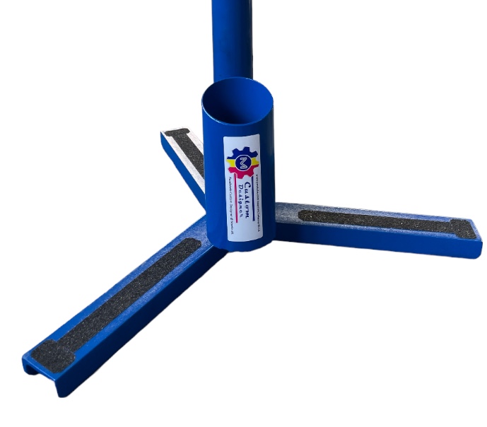 Custom Designe Poggia Piede in Ferro Regolabile con tre Piedi_2